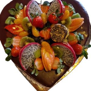 Herz Torte mit Obst Dekor